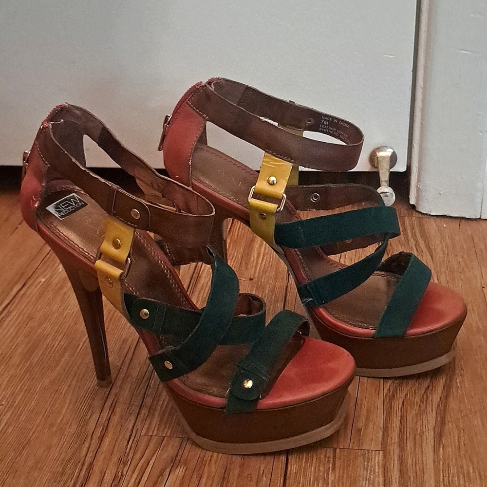 Fun retro 70's style colorful Bakers strappies